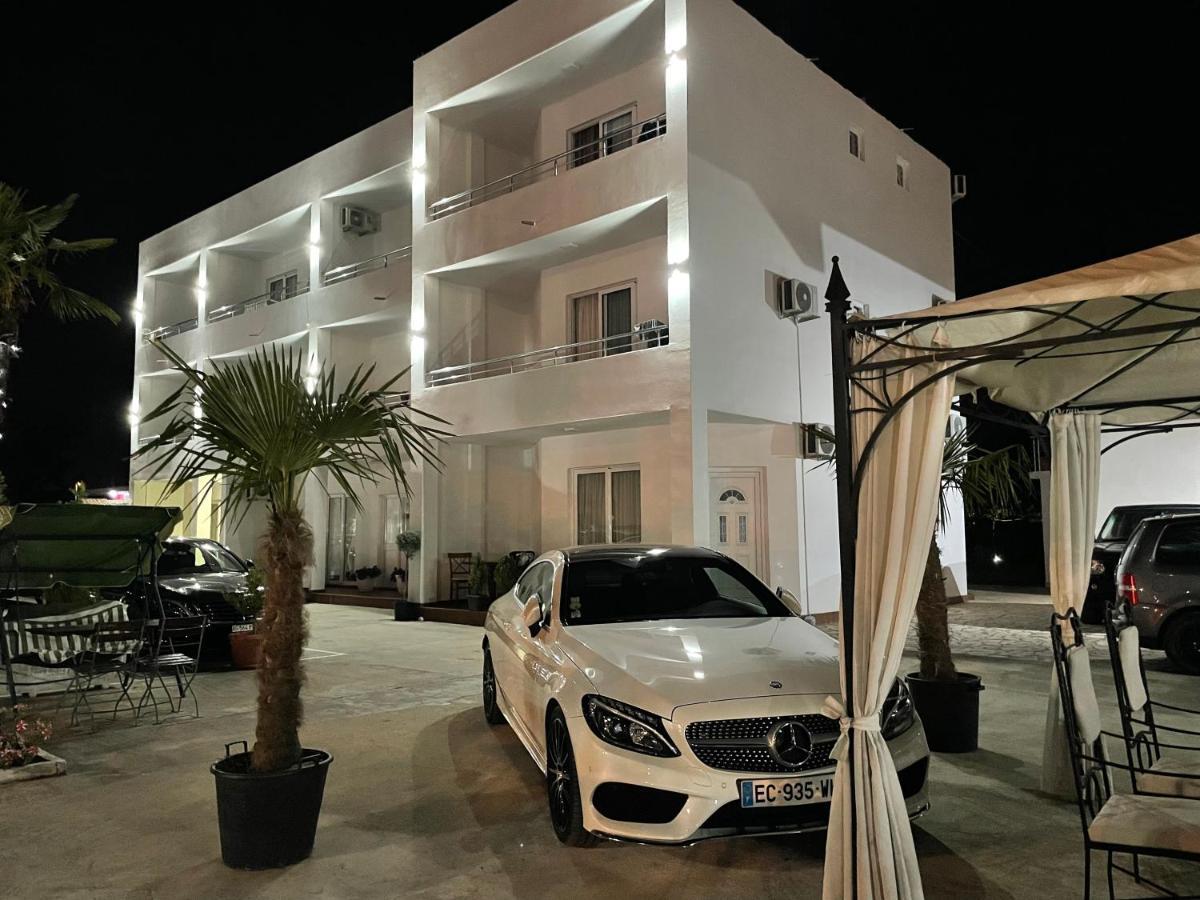 Apartments Vila Sara M 乌尔齐尼 外观 照片