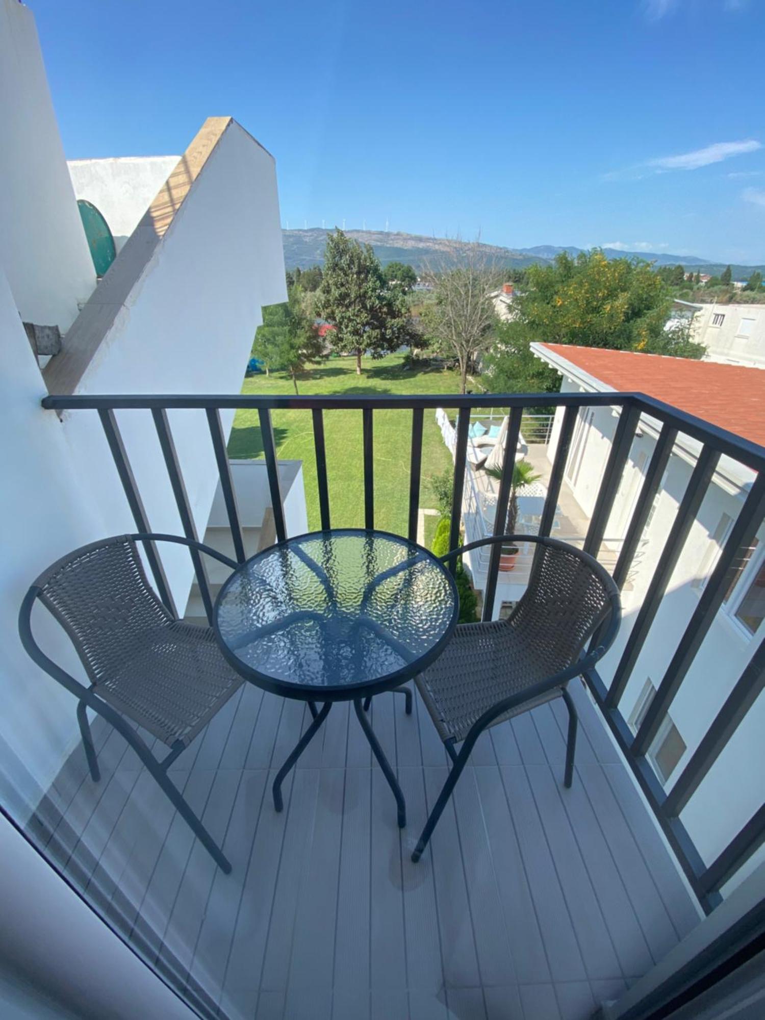 Apartments Vila Sara M 乌尔齐尼 外观 照片